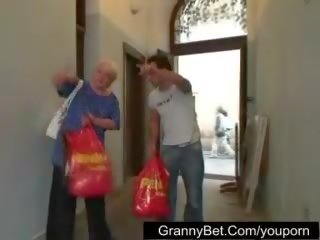 Raw sex with plump granny